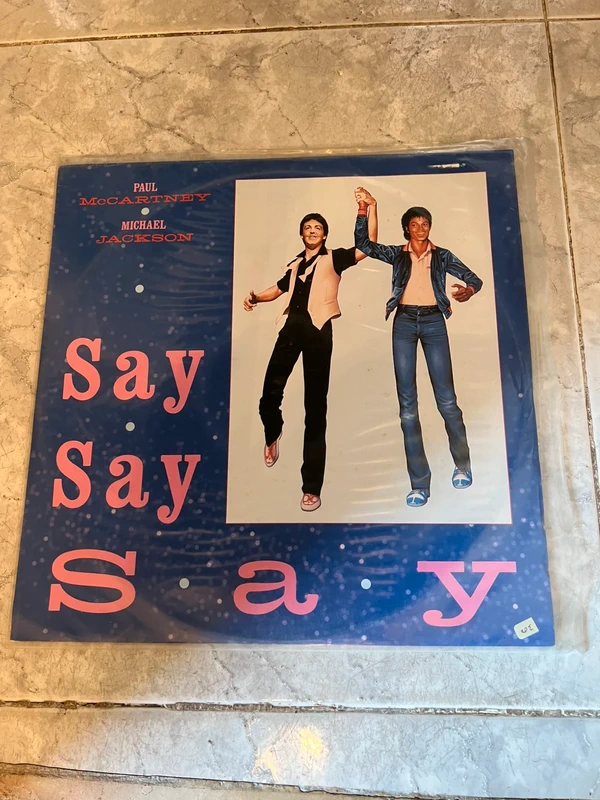 Paul McCartney & Michael Jackson – Say Say Say