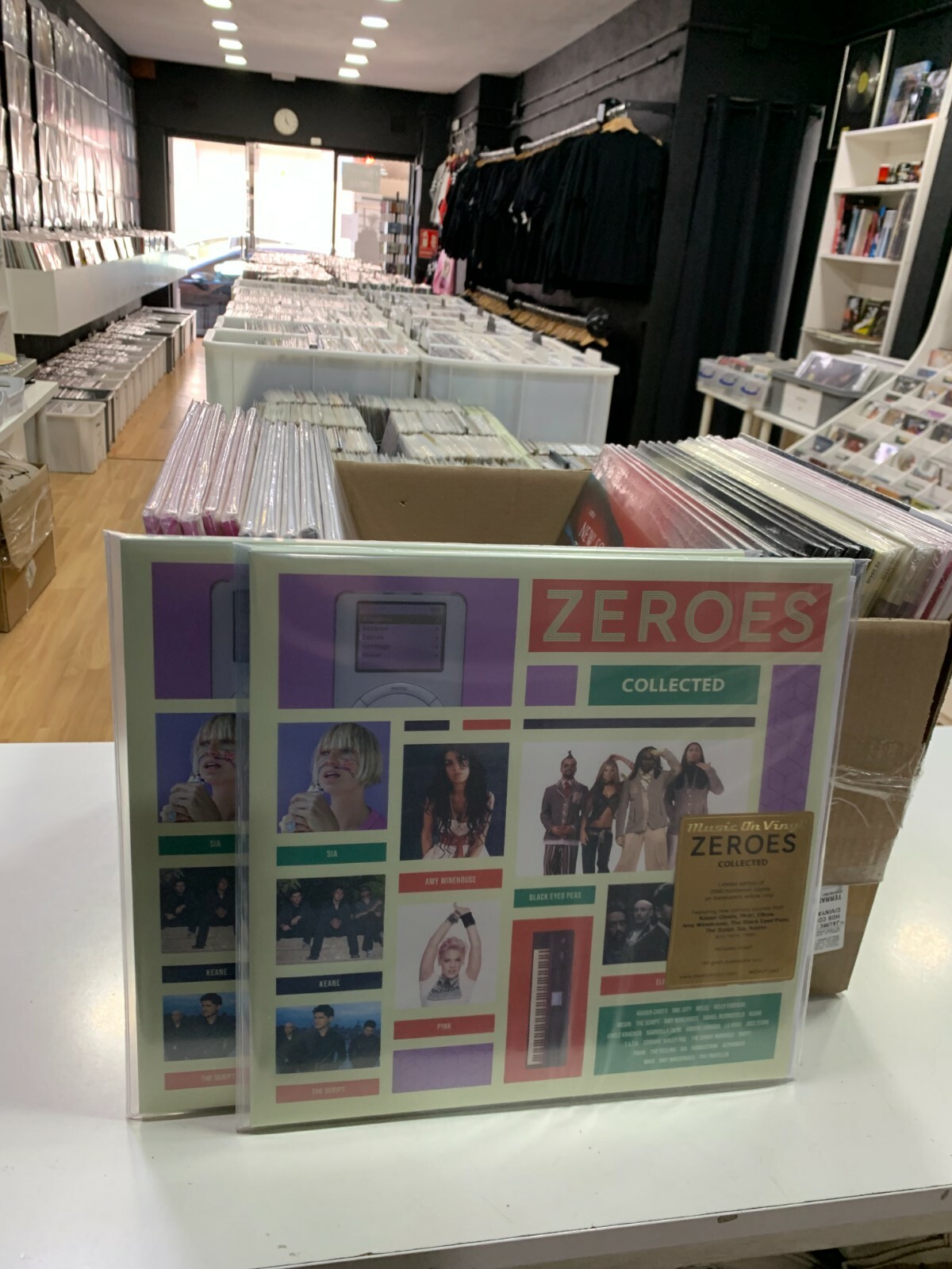 ZEROES 2LP Raccolta Vinile Giallo Traslucido Pink Amy Winehouse Duffy Sia Tatu