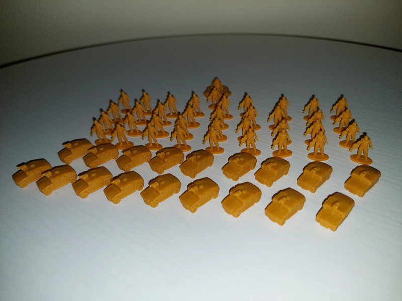 Miniature arancioni ricambi gioco Risk Shadow Forces