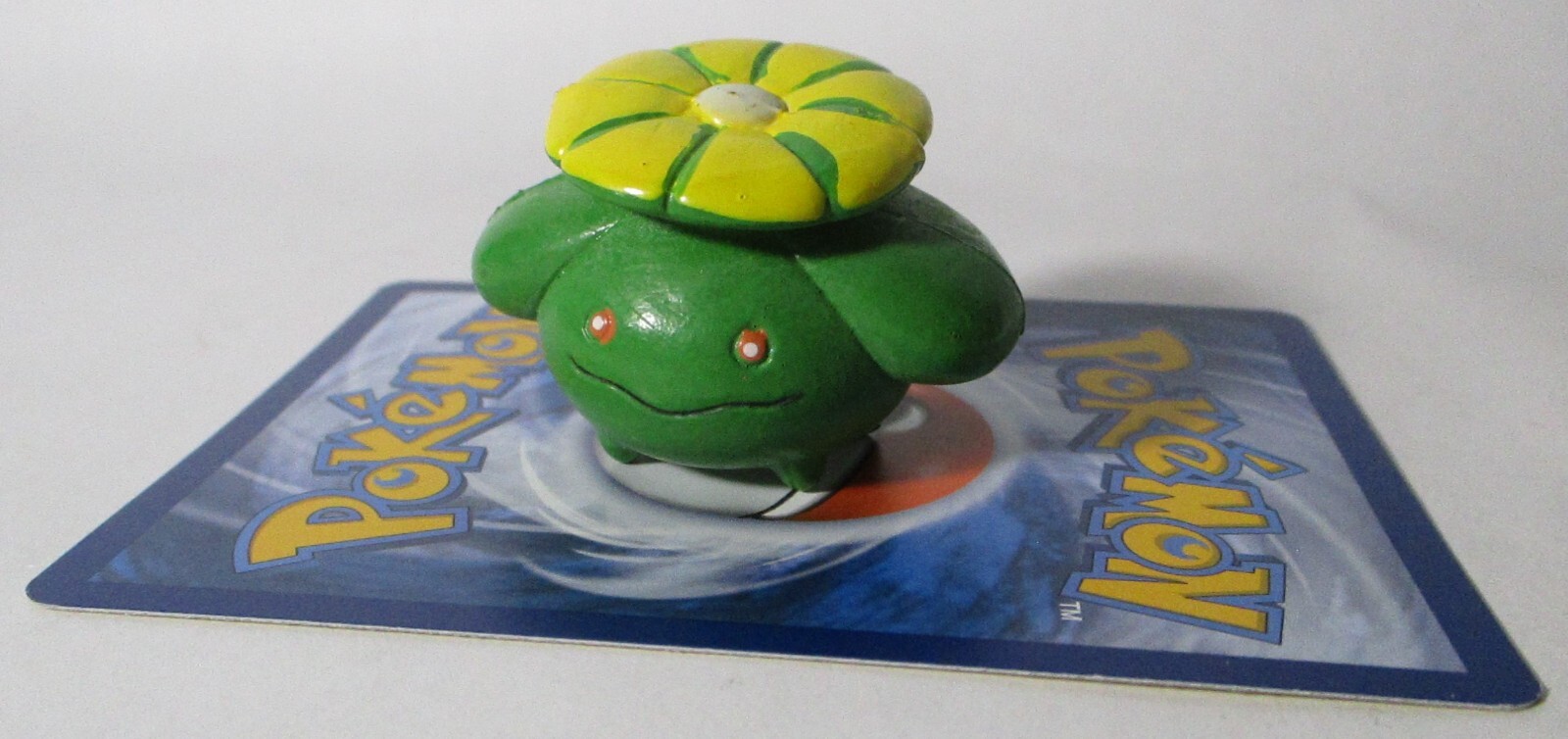 Vintage TOMY CGTSJ Skiploom 1.5" Pokemon Action Figure Toy PVC Authentic Rare
