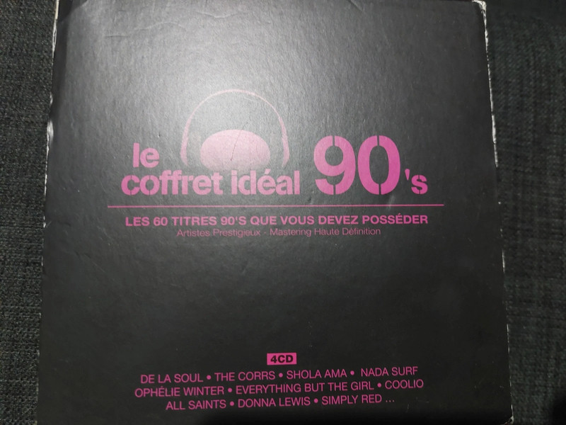 Compilation  " Le coffret idéal 90's " 4cd