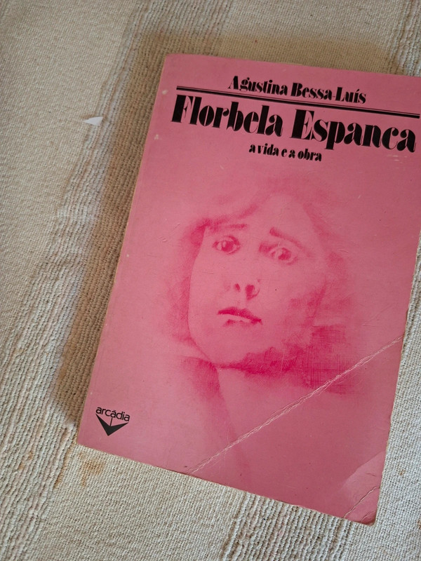 Livro de Augustina Bessa Luís sobre Florbela Espanca