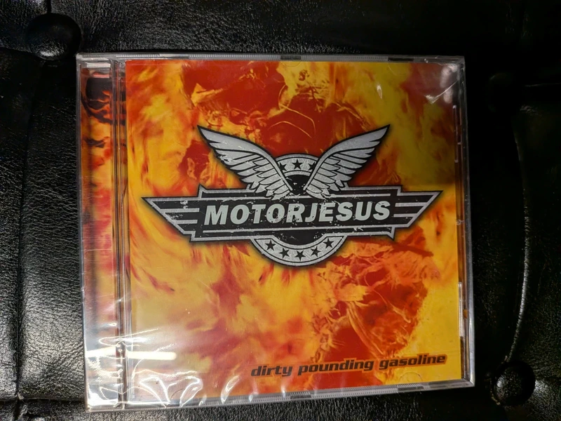 Motorjesus dirty pounding gasoline