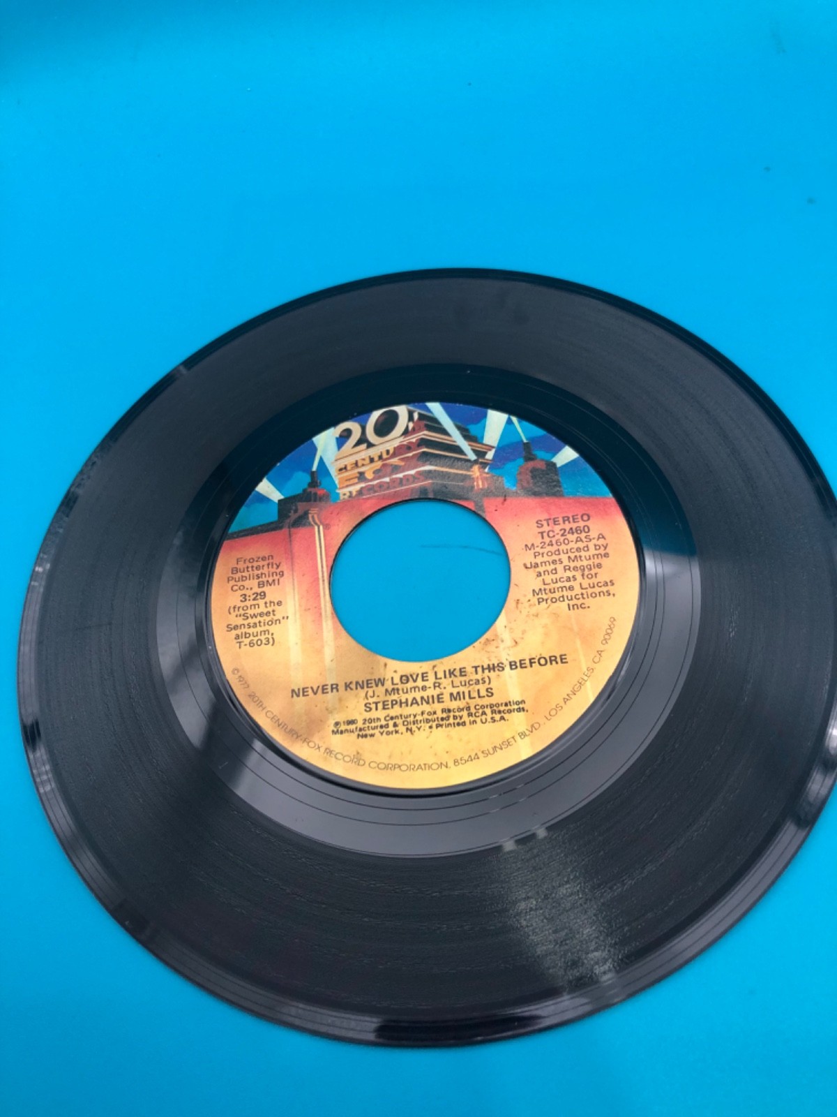 STEPHANIE MILLS: never knew a love like this before / mono 20TH CENTURY 7" VG