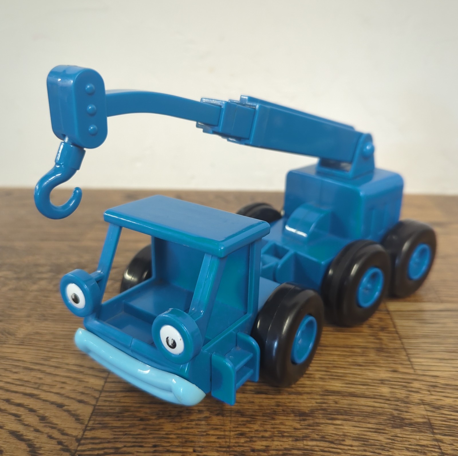 Bob The Builder Lofty Crane Blue Plastic Toy Vehicle 90s TV Show Collectible