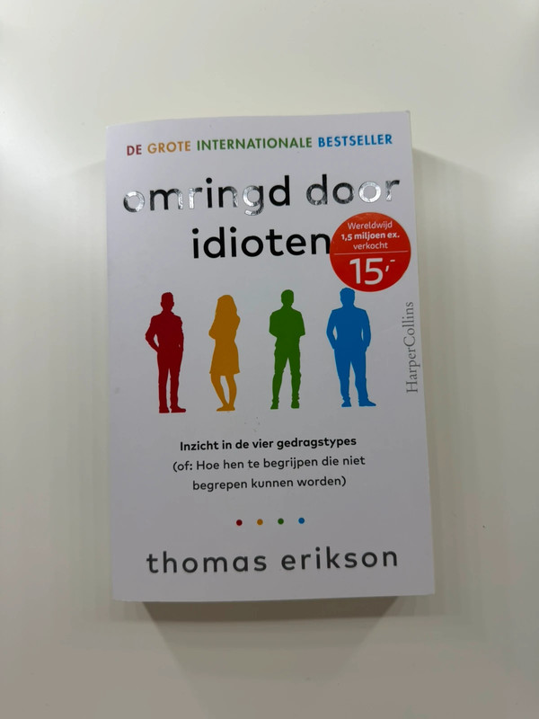 Omringd door idioten boek