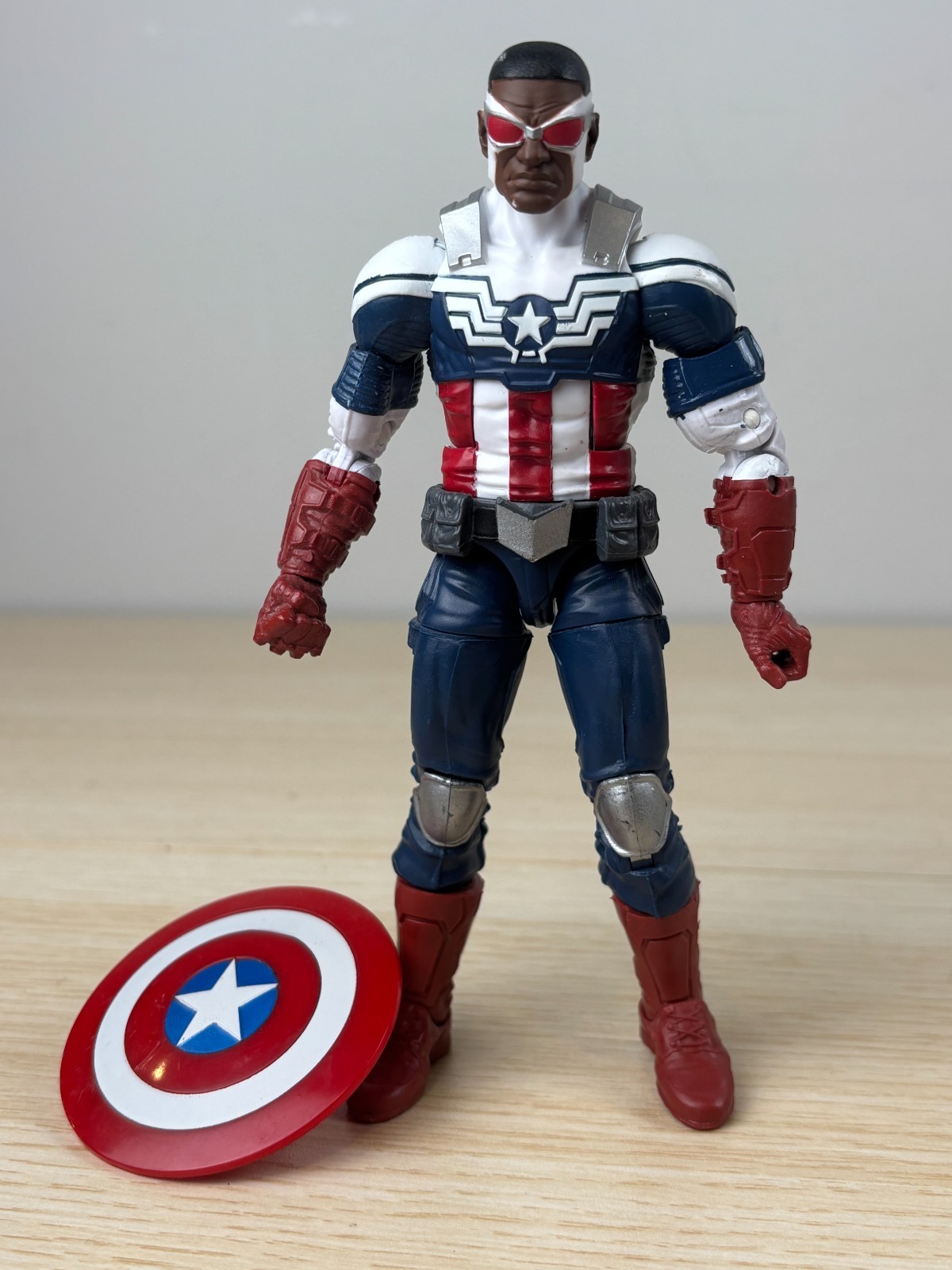 Hasbro Marvel Legends 3-Pack SAM WILSON CAPTAIN AMERICA 6" Loose Action Figure