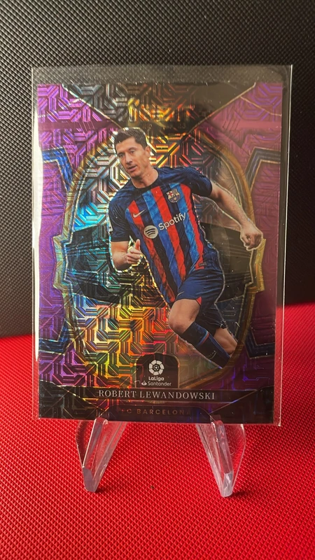 Robert Lewandowski Multi-Color Prizm #34 Panini Select