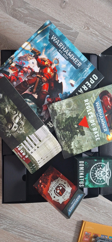 Lot complet armageddon v11 warhammer livre de règles cartes de missions livre de campagne etc