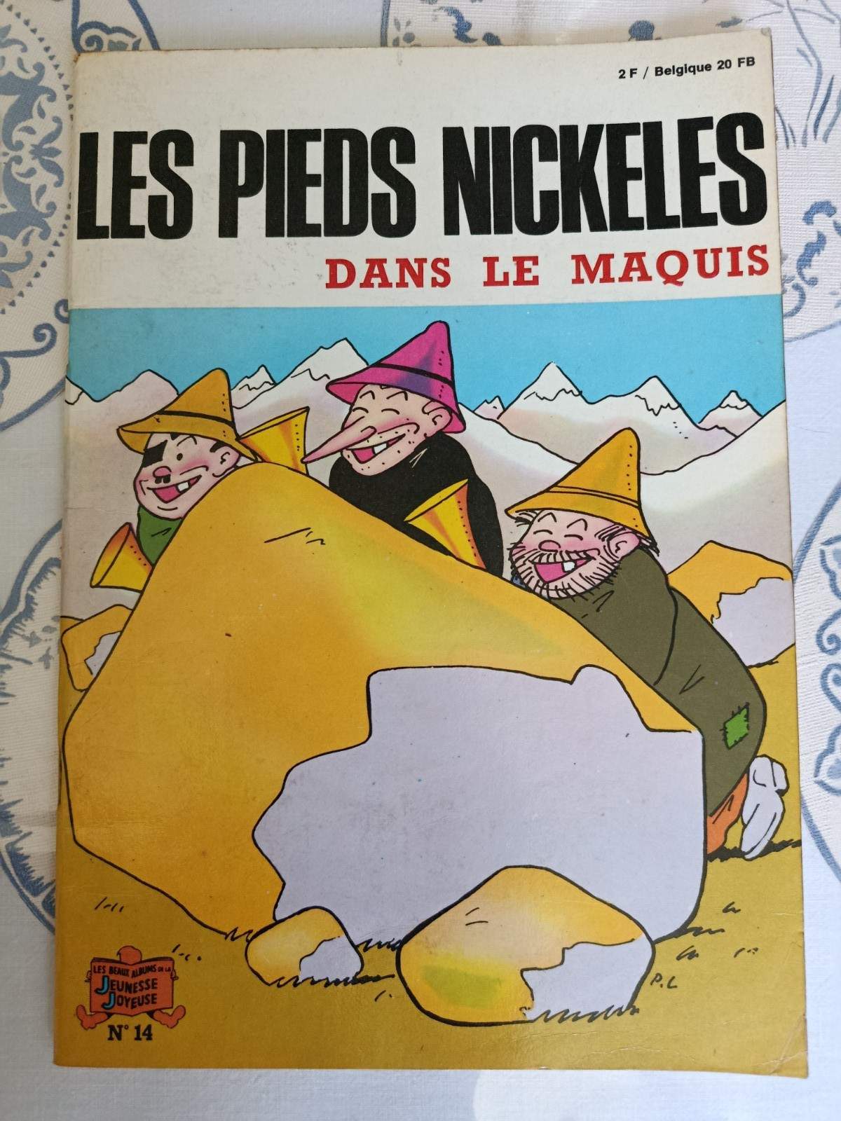 LES PIEDS NICKELES DANS LE MAQUIS  (Album n°14)