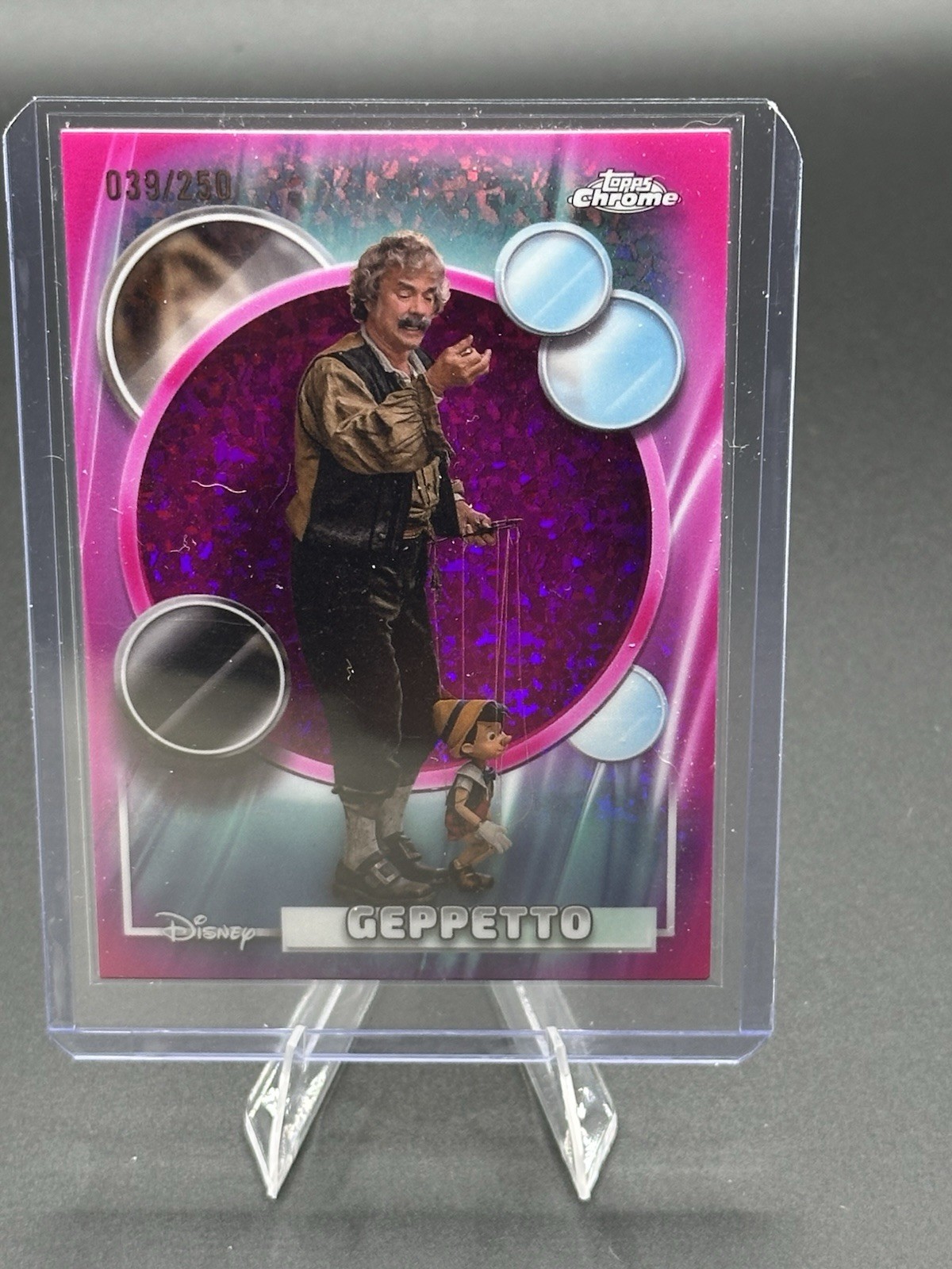 2026 Topps Chrome Disney Geppetto Card #96 Pink Mini Diamond Refractor /250