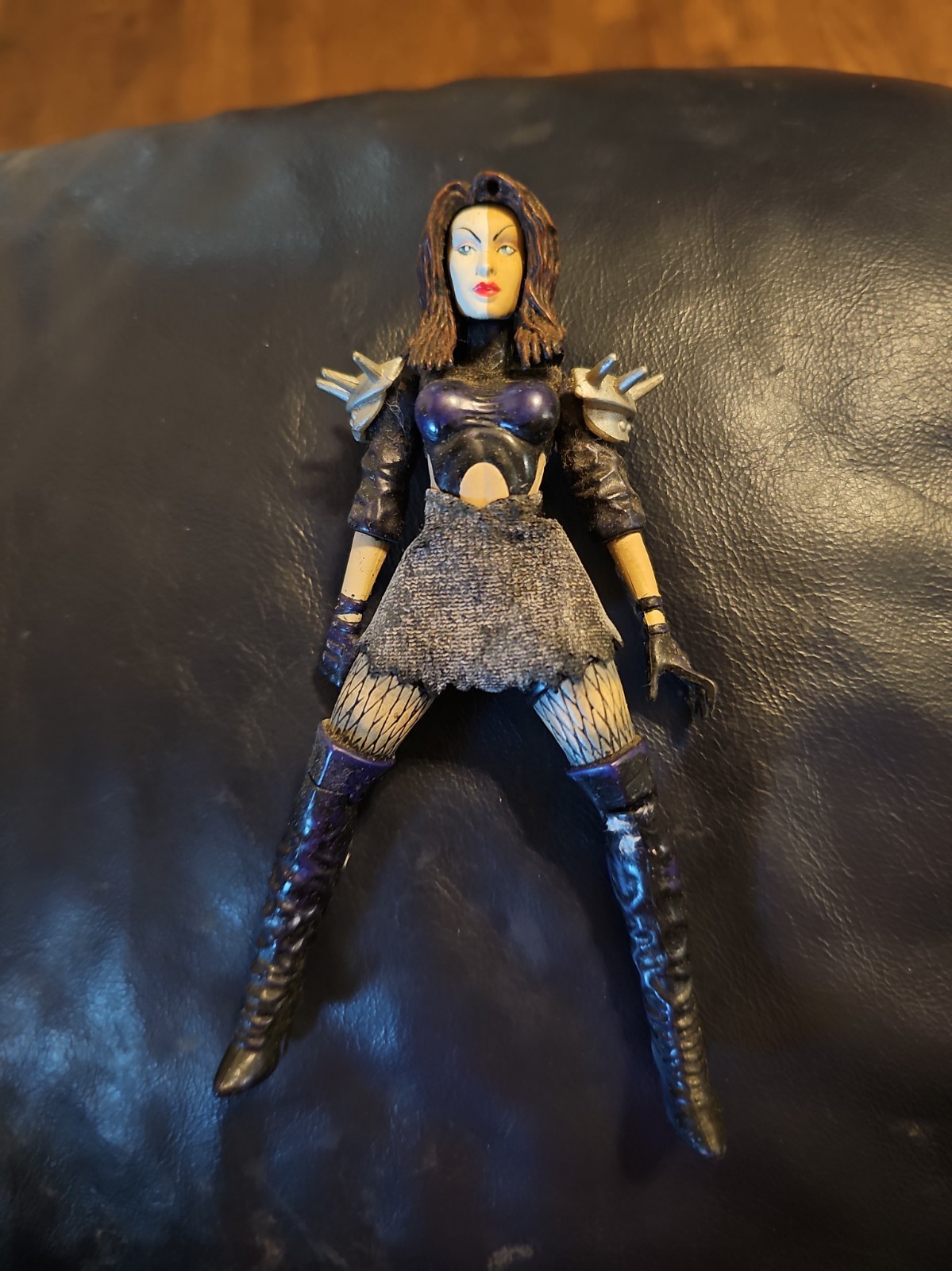 1998 TOY BIZ--MARVELS SUPER VILLIANS - FIGURINA TIFOIDE MARY 5,5"