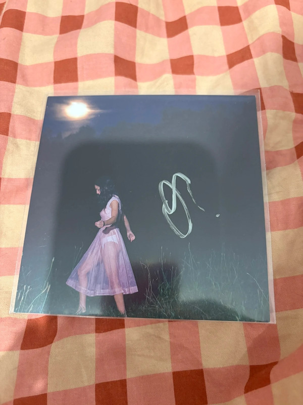 olivia rodrigo signed