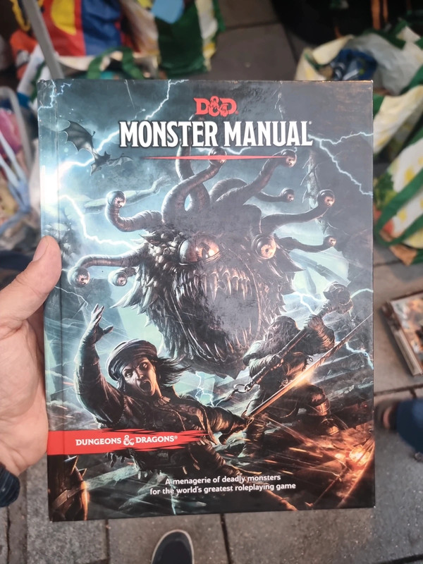 Libro dungeons and dragons