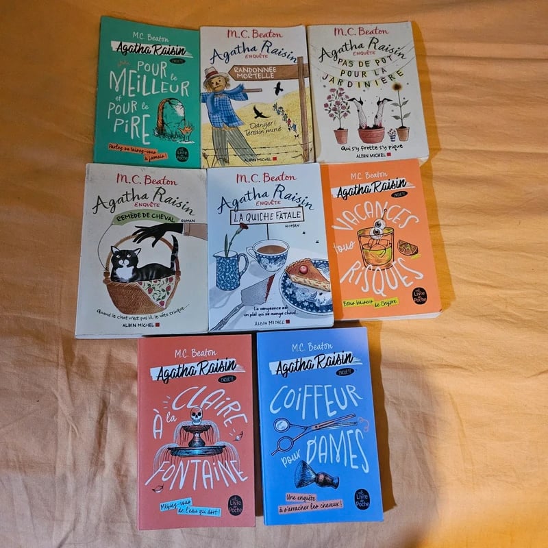 Lot de 8 livres Agatha raisin enquêtes