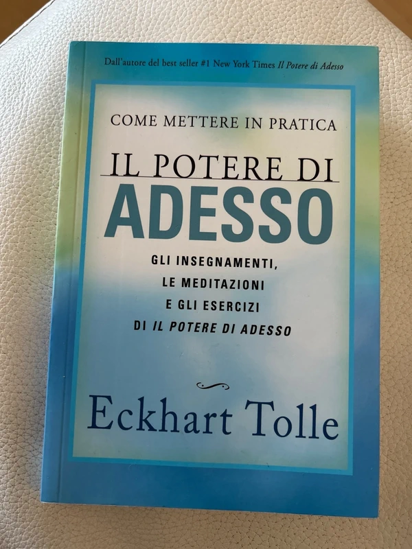 Il potere di adesso
