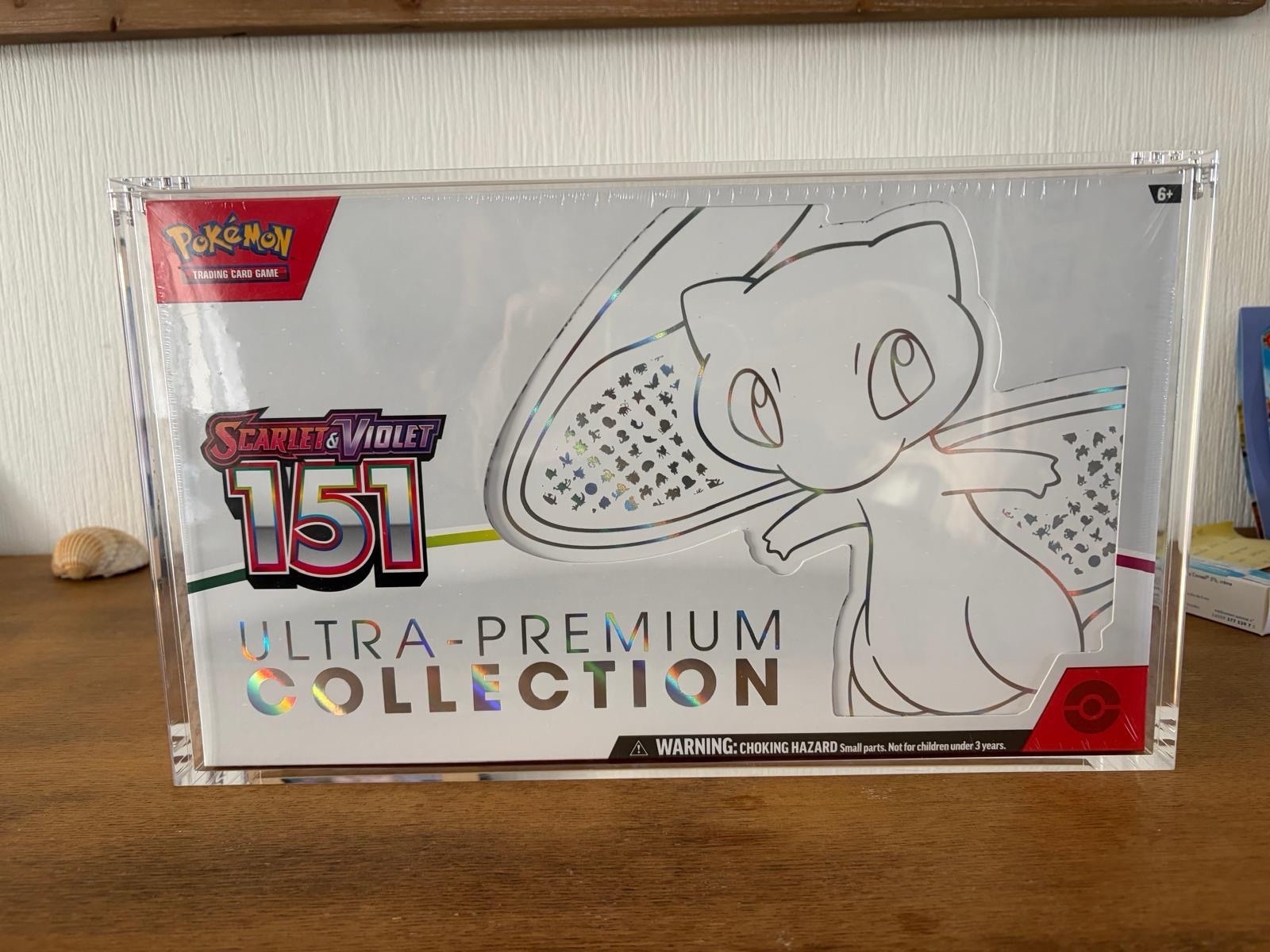 Scatola Pokémon 151 UPC Inglese - Nuovo Sigillato + Vetrina Acrilica