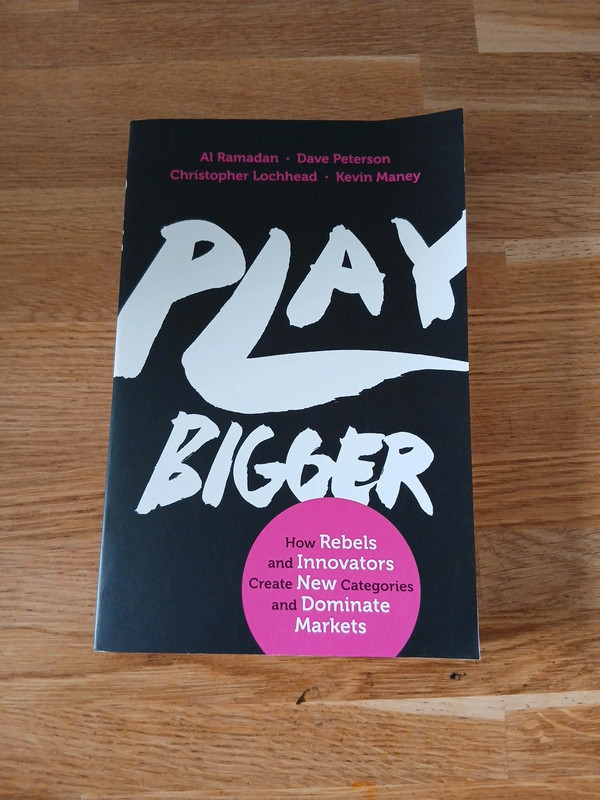 Play bigger (Engels)
