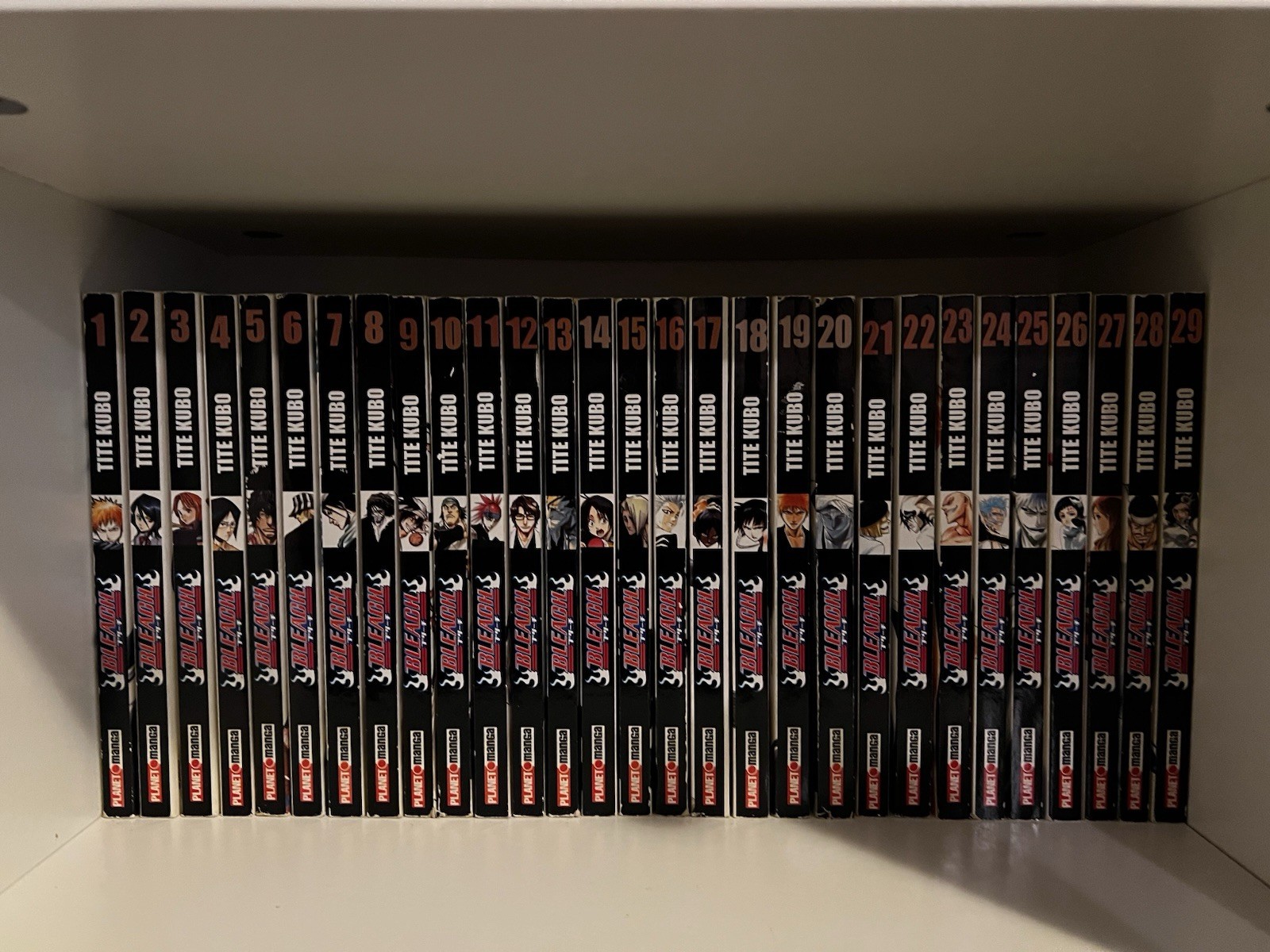 Planet Manga Bleach Manga Lotto volumi 1-50 di Tite Kubo (2004)