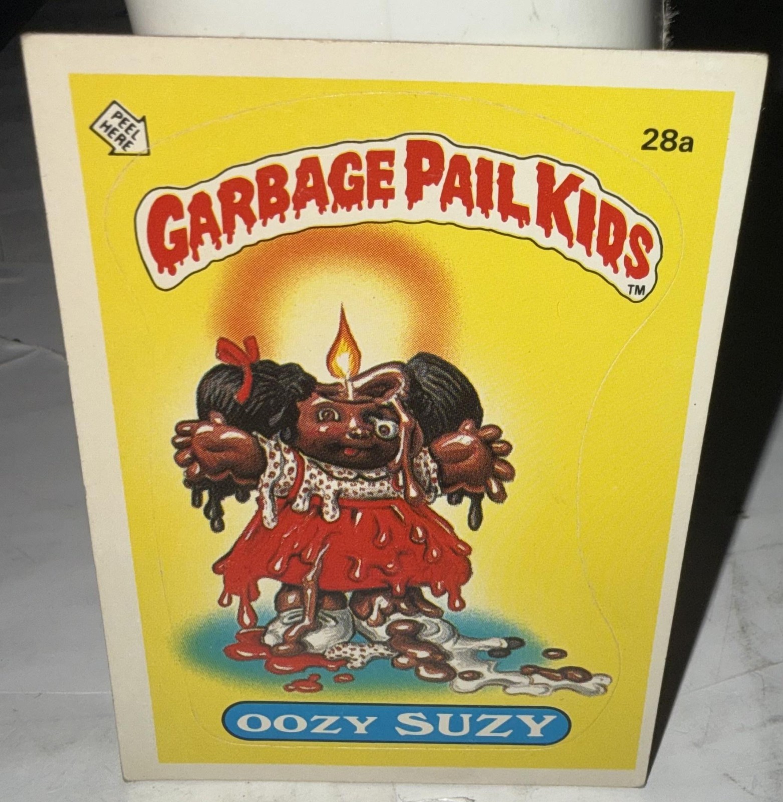 Vintage 1985 Topps Garbage Pail Kids Card 28a Oozy Suzy Sticker Award Back