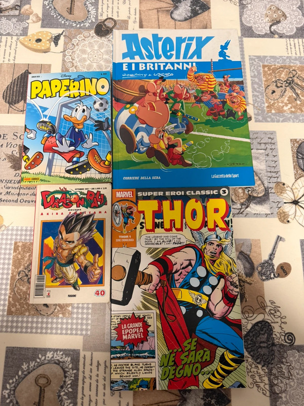 Lotto Fumetti e Manga - Asterix e i Britanni, Thor Marvel, Dragon Ball Deluxe 40, Paperino