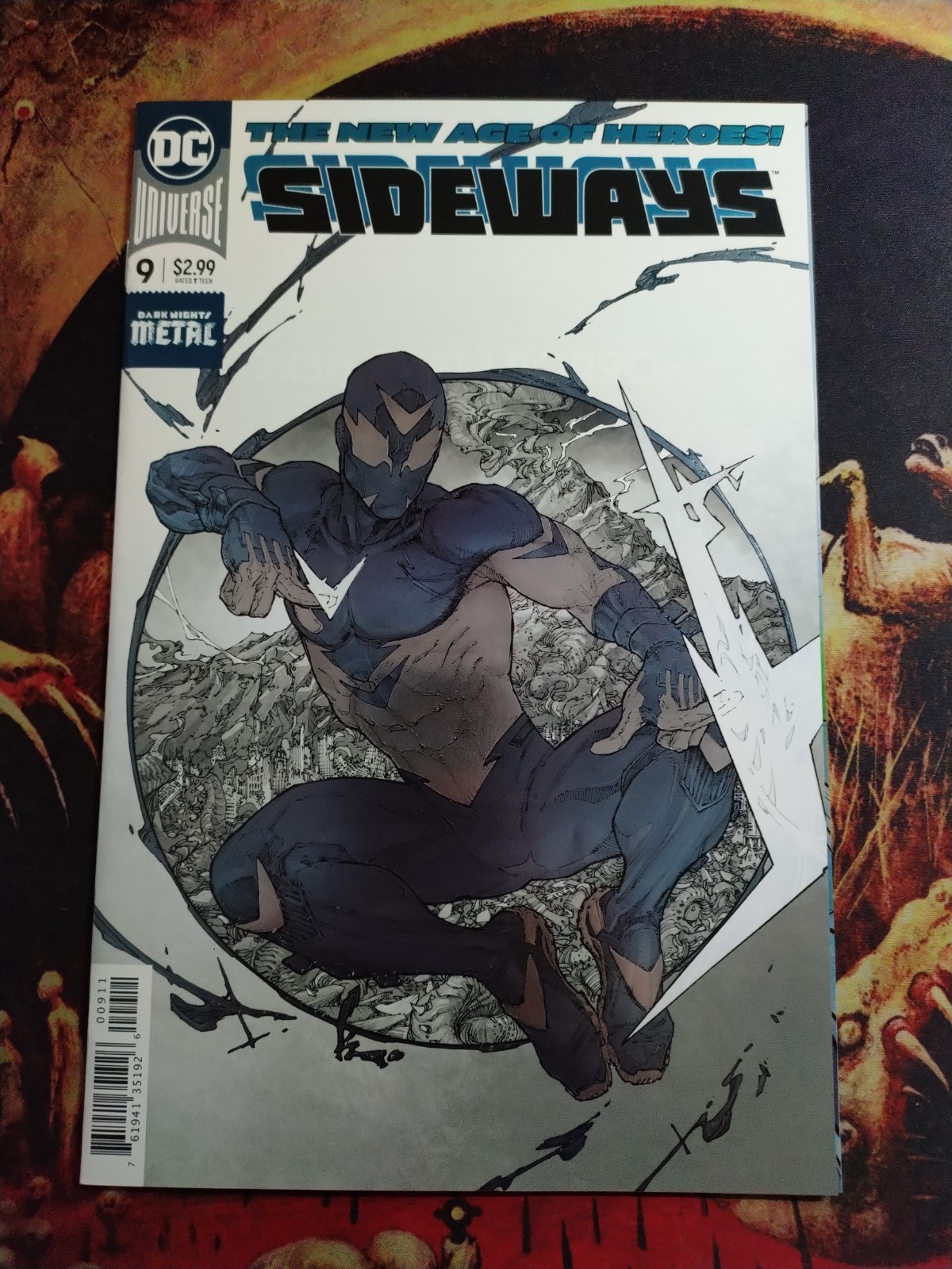 Sideways #9 DC Universe Foil 2018
