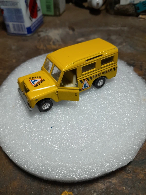 Land Rover marca Mira tipo machtbox