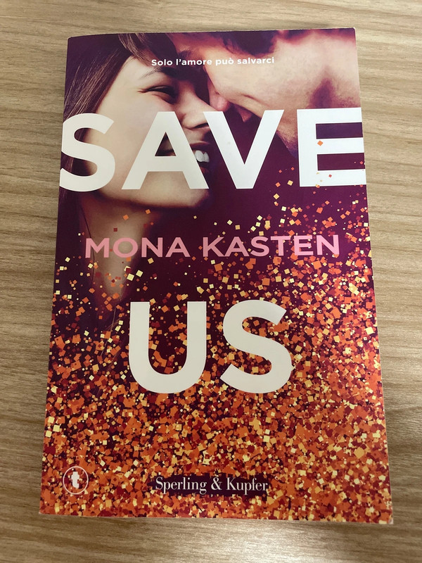 Vendo libro “Save us” di Mona Kasten