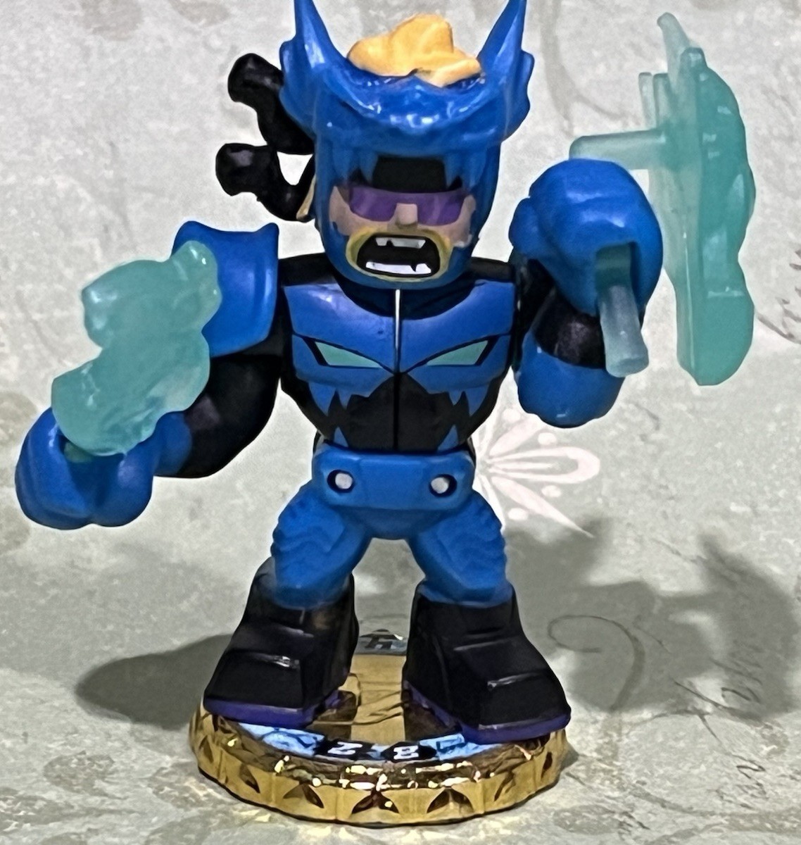Legends of Akedo Beast Strike Dragonblade Shades Tri-Kwonto Figure Toy