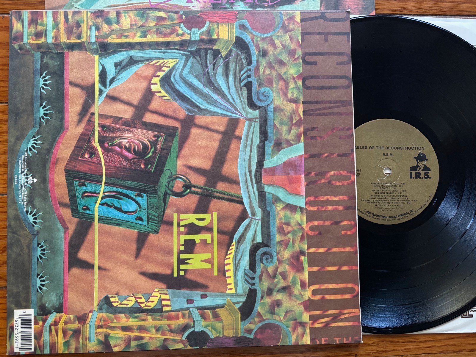 REM lp Fables of the Reconstruction  **IRS** EX w/ promo flat 1985