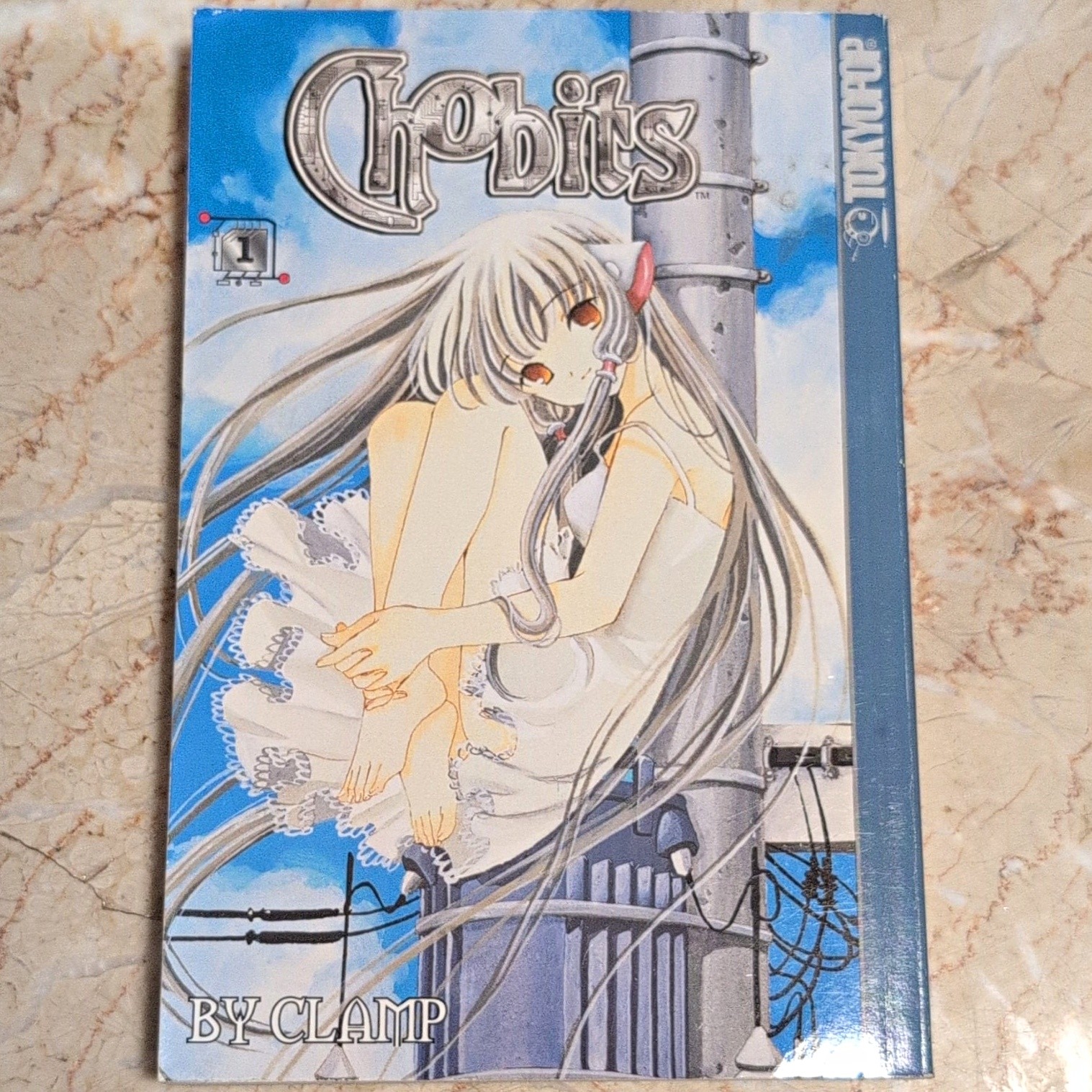 Chobits Vol. 1 #1 Manga TPB Fantascienza Inglese di CLAMP Tokyopop