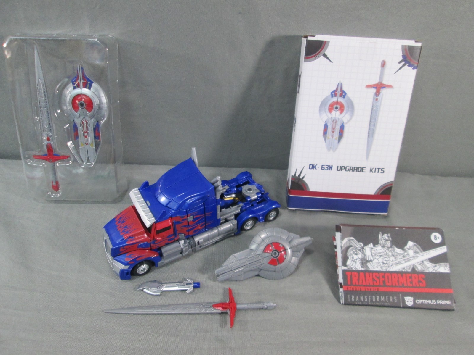 Transformers Age of Extinction OPTIMUS PRIME Studio Series con aggiornamento DNA DK-63W