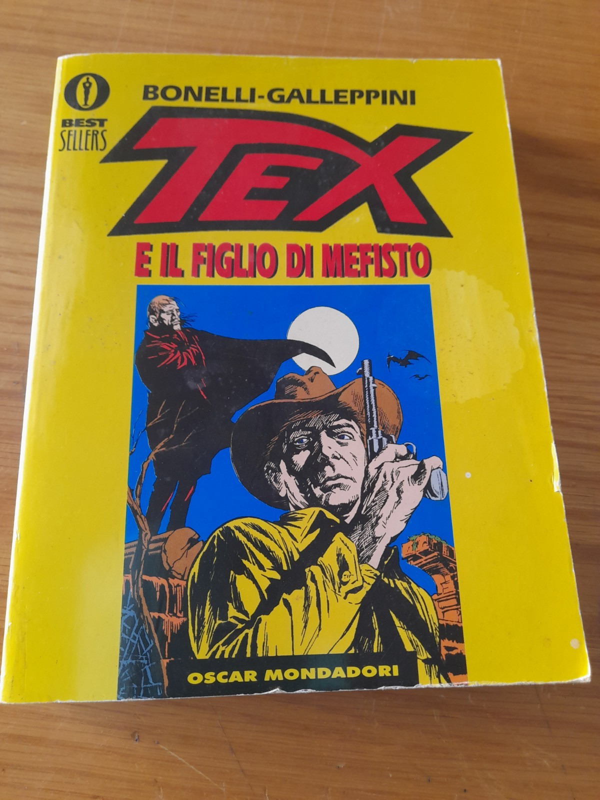 Tex e il Figlio di Mefisto..by Bonelli e Galleppini..Oscar Mondadori 898...buono