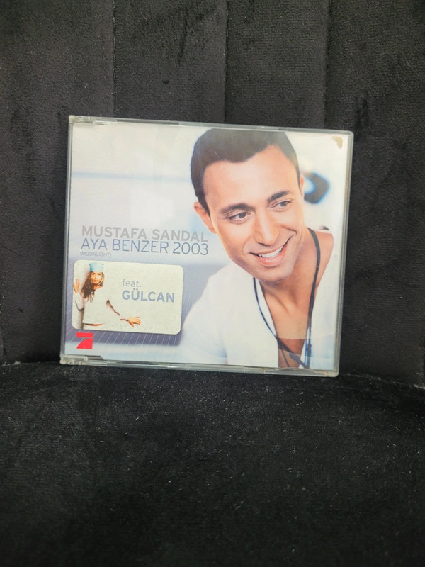 Mustafa sandal CDs