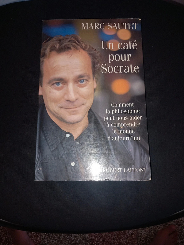 Livre Un café pour Socrate neuf sans étiquette