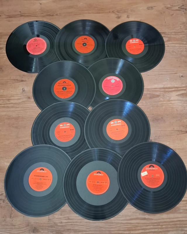10 bunte LPs Schallplatten Vinyl zum Basteln DIY Projekt Deko