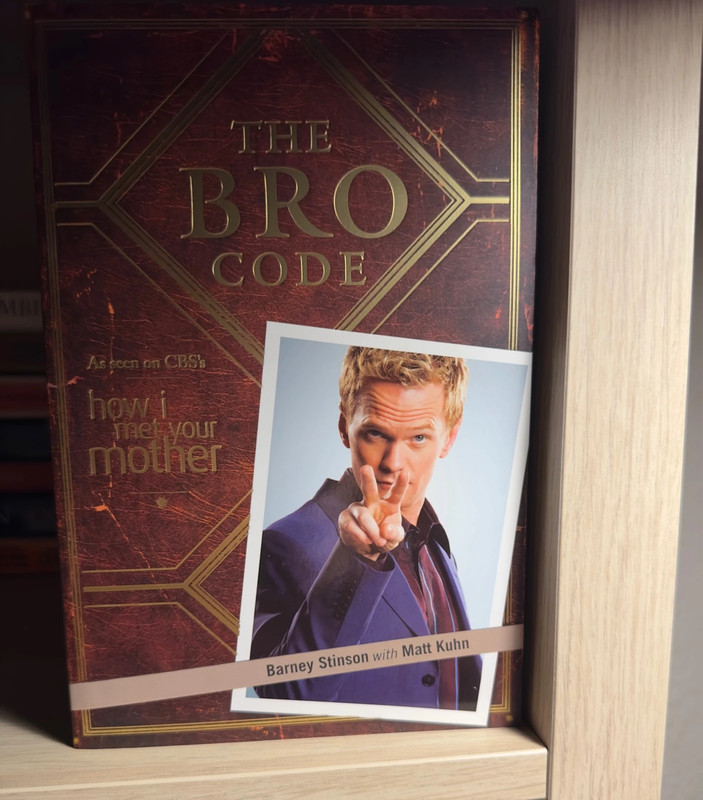 The Bro Code – Barney Stinson (How I Met Your Mother) | English Paperback