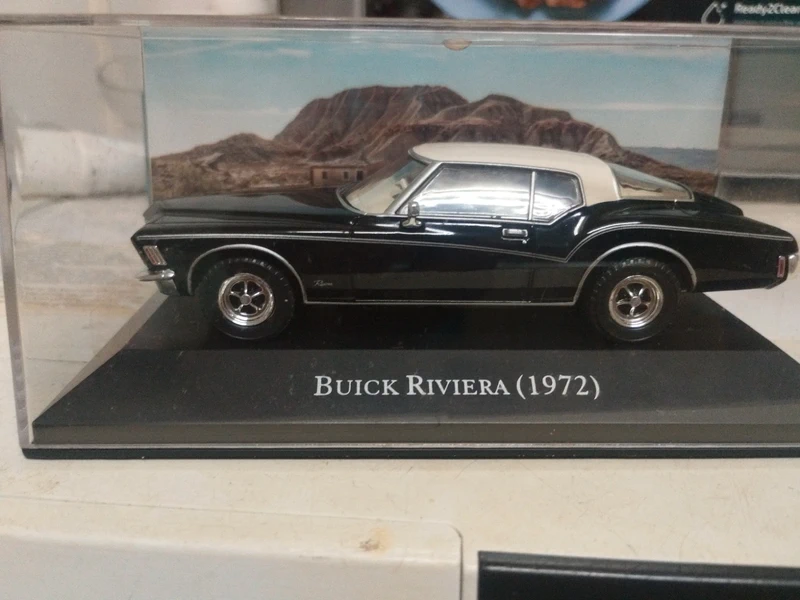 Coche miniatura Buick Riviera 1972