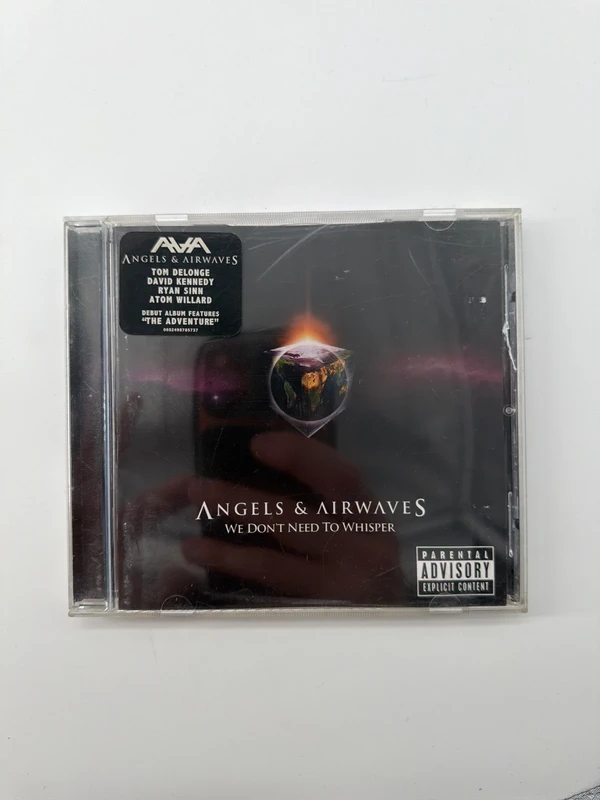 Angels & Airwaves “We Don’t Need To Whisper” CD con sticker