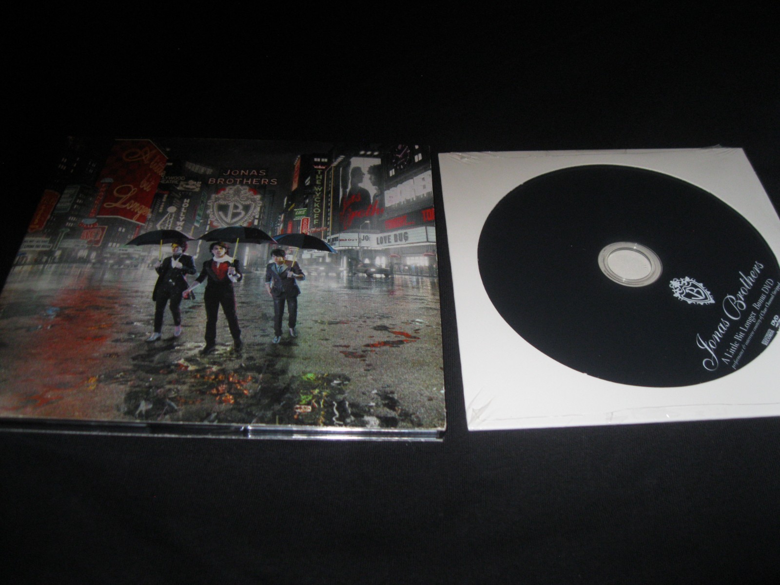 Jonas Brothers  CD A Little Bit Longer plus Bonus DVD Digipak