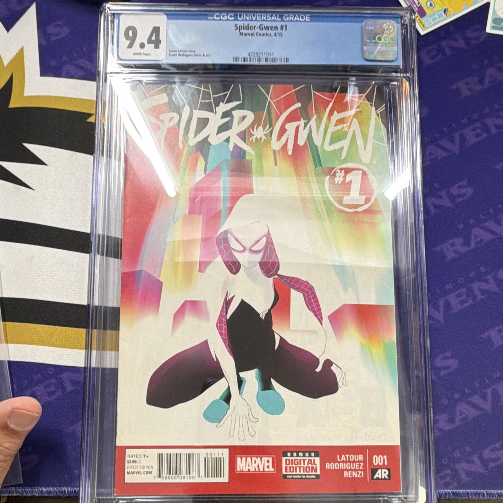 Spider-Gwen #1 CGC 9.4 2015 Marvel Comics Direct Edition Jason Latour
