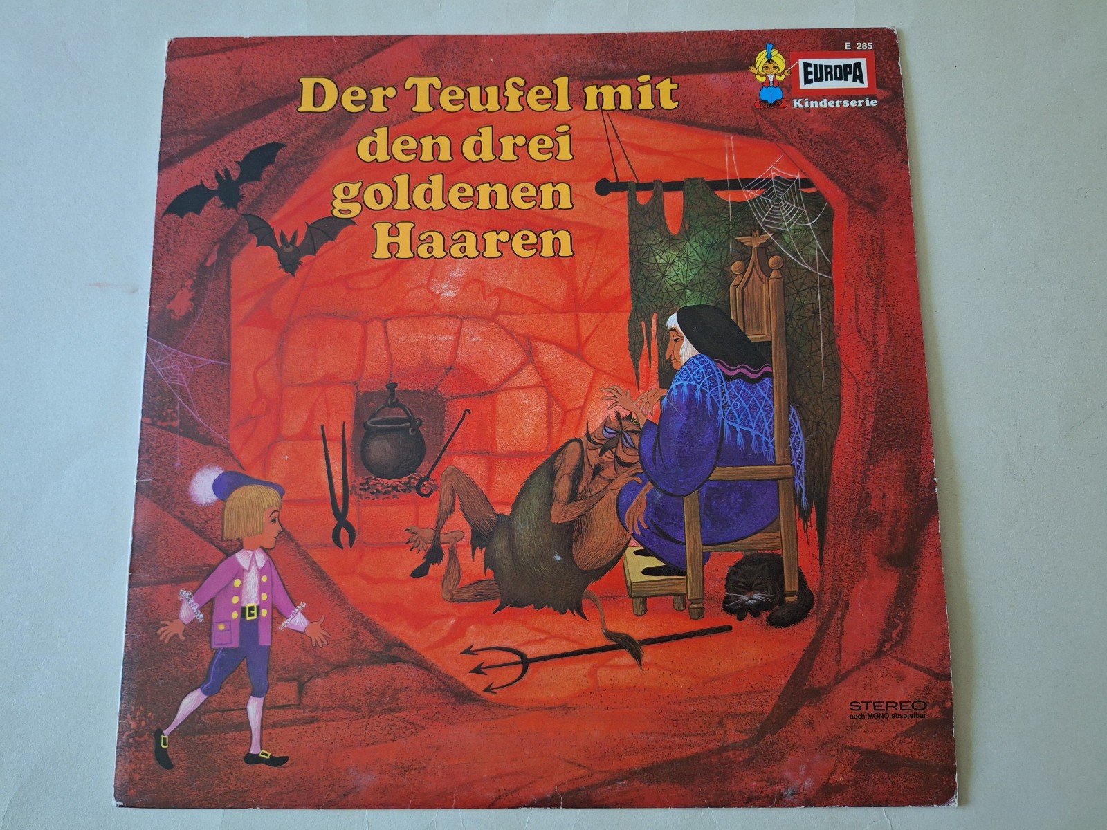 Der Teufel mit den drei goldenen Haaren Europa RED VINYL LP
