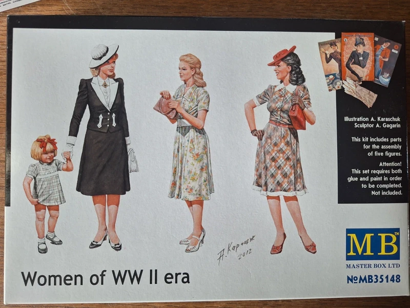 Woman of WWII era (3 dames en 1 kind) Masterbox 1/35