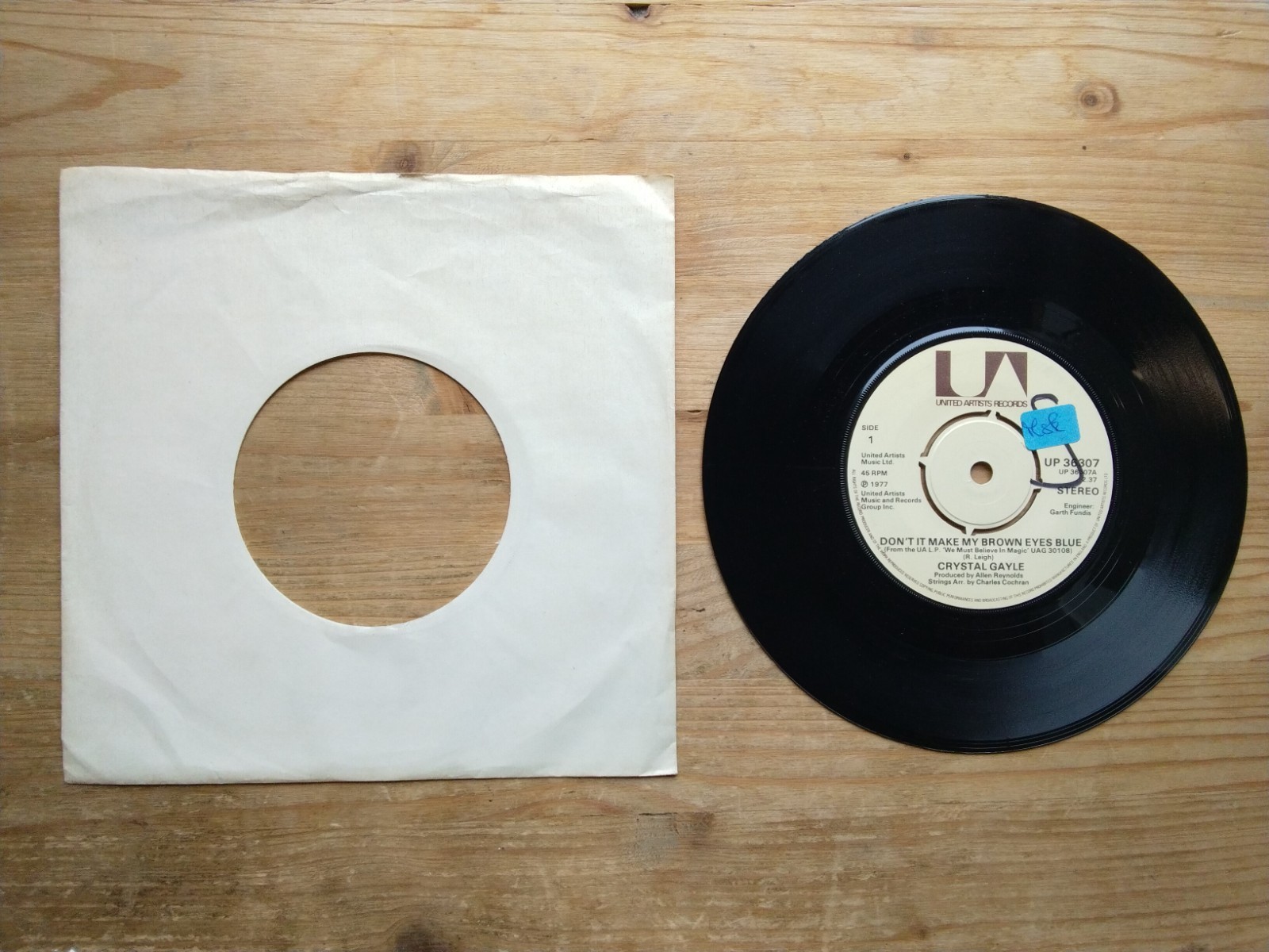 Crystal Gayle Don't It Make My Brown Eyes Blue EX 7" Vinyl Record 2094116 (AY)