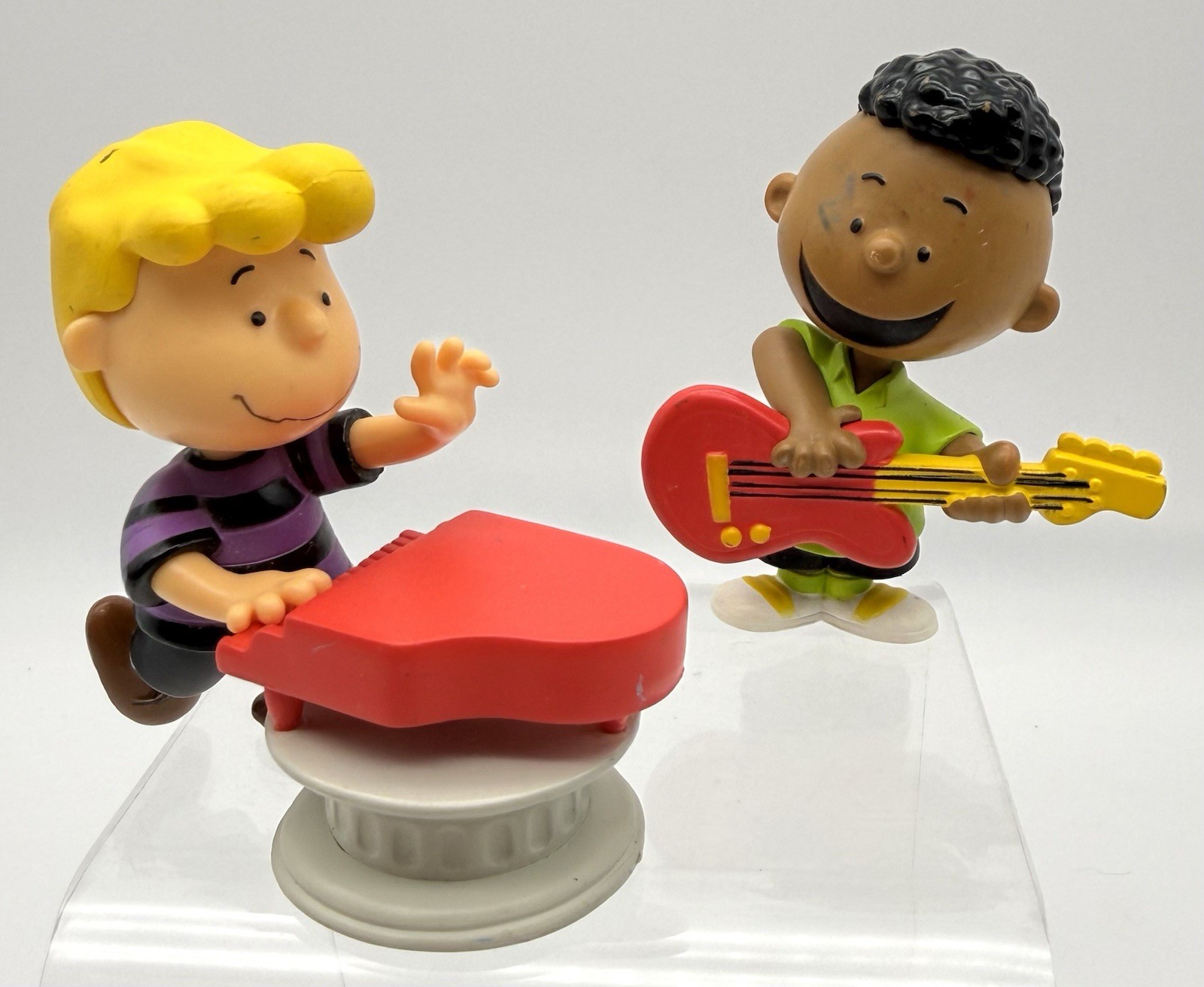 Peanuts Franklin & Schroeder che suona pianoforte e chitarra 3" set figure solo suonare