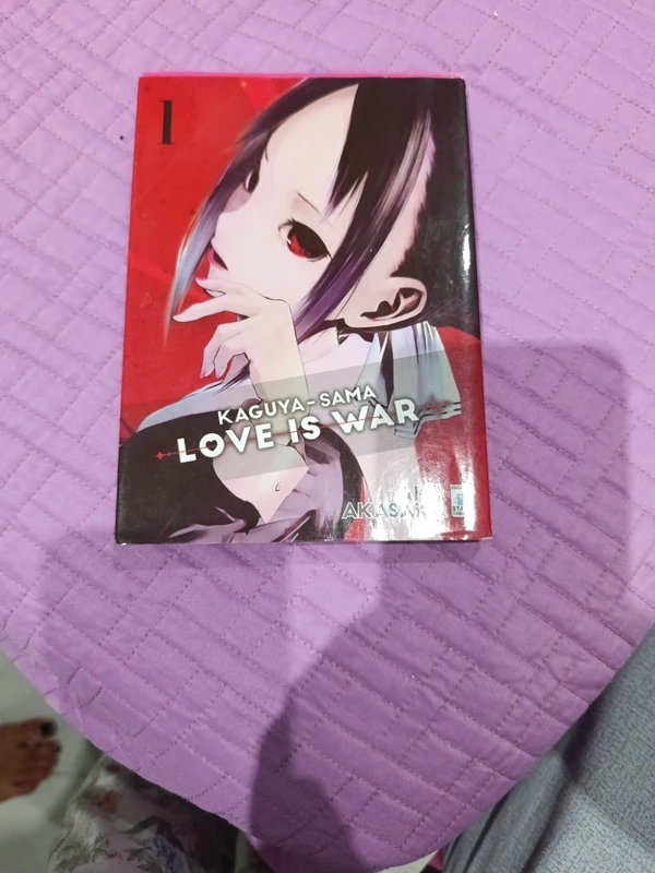 Kaguya-sama. Love is war - Aka Akasaka