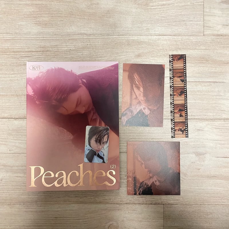 KAI 2nd Mini Album Peaches (Peaches Ver.)