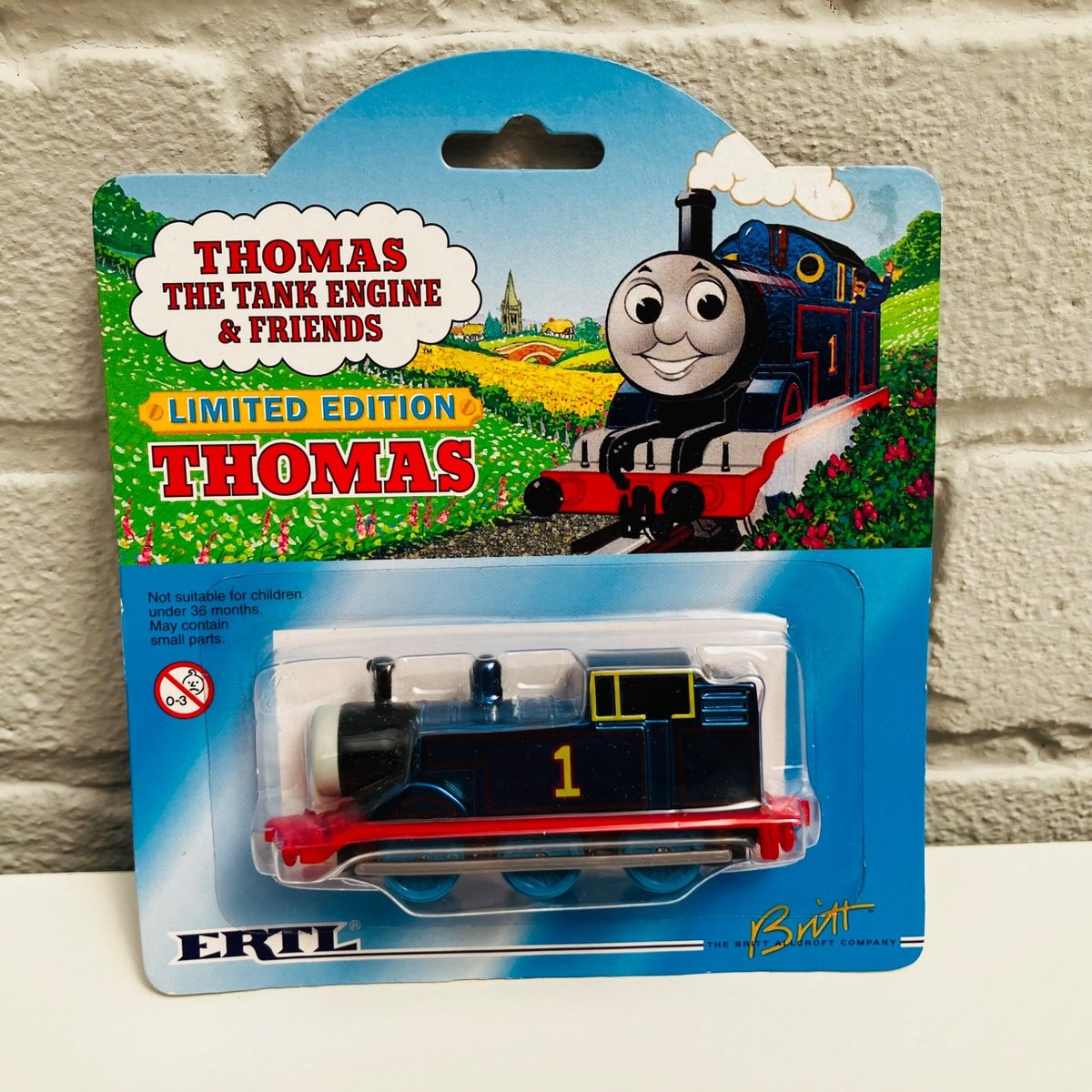 ERTL METALLIC THOMAS NUOVO CON SCATOLA Thomas The Tank Engine & Friends treno pressofuso
