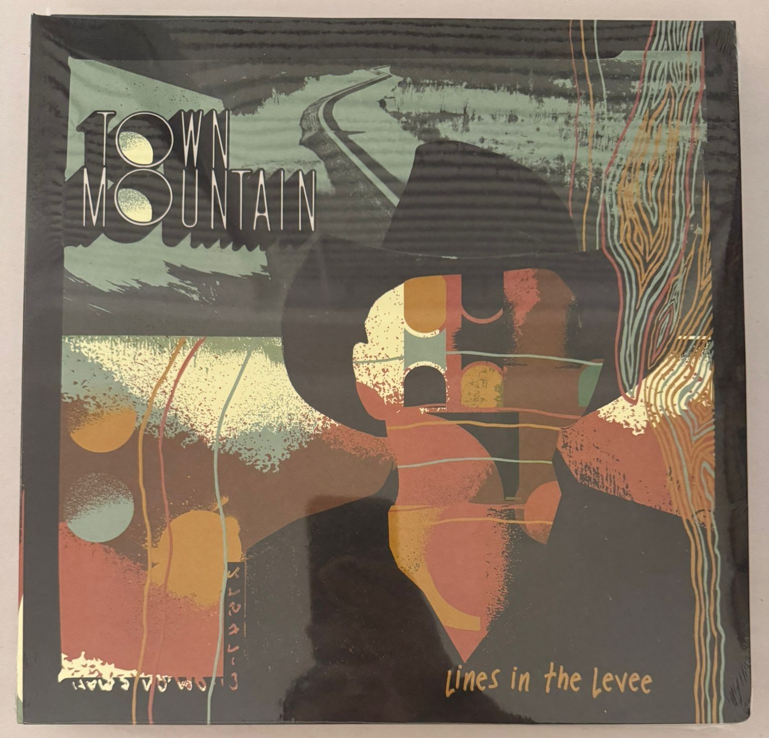 TOWN MOUNTAIN – LINES IN THE LEVEE - VINYL LP 2022 NINE WEST NW5685 - NEW - A23