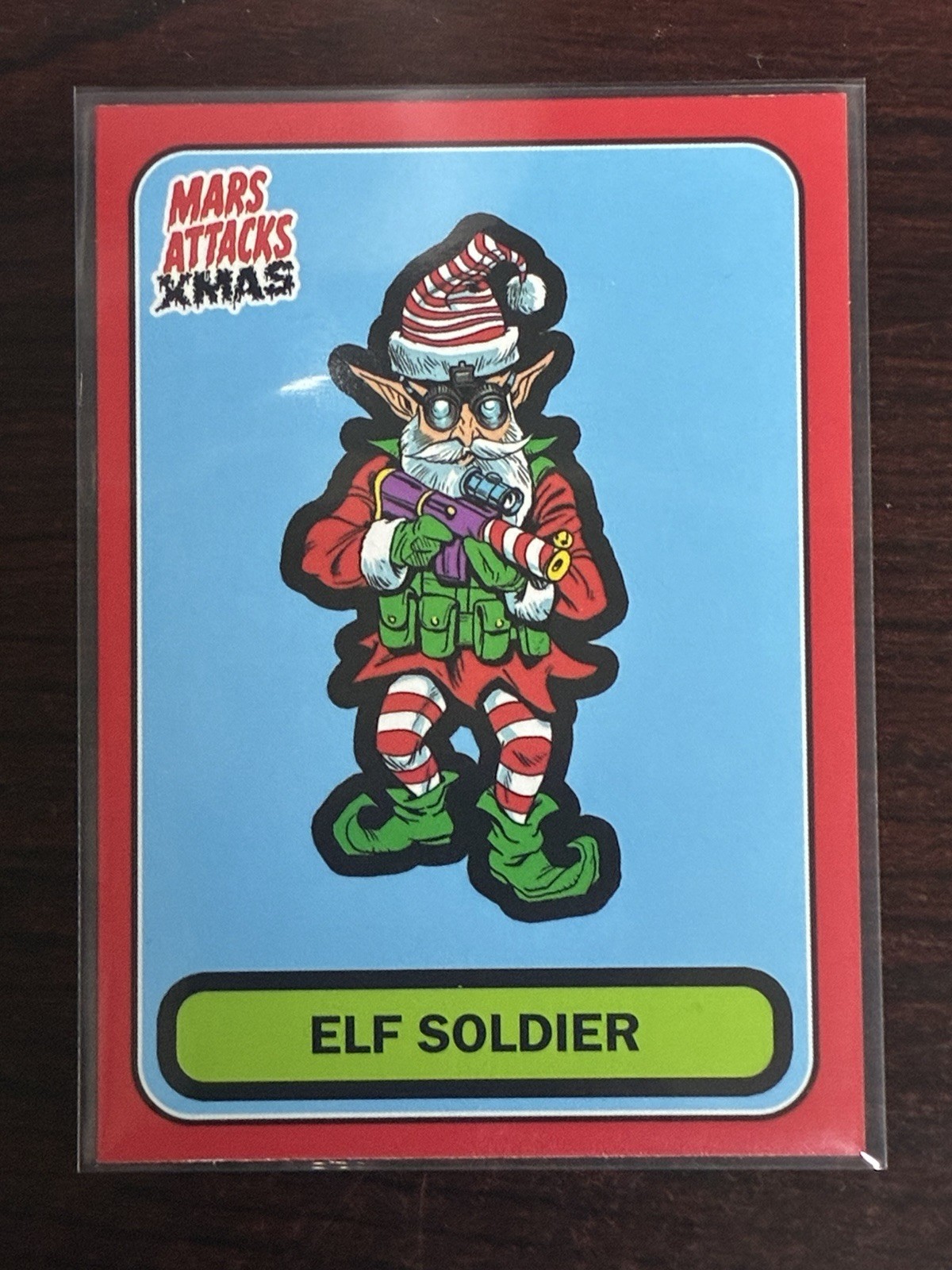 Elf Soldier 2026 Topps Mars Attacks Natale Rosso B-53